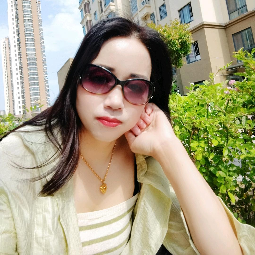 芳姐，爱娱乐小号