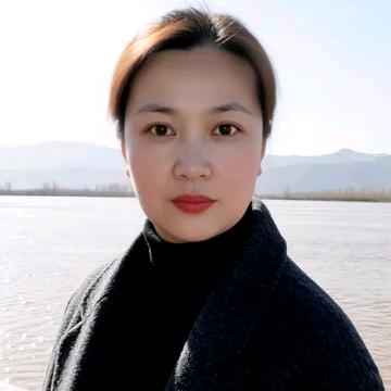 莉萍一个人