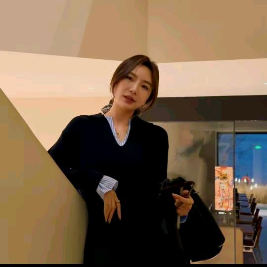 余欢欢YHH～爆款直播返场