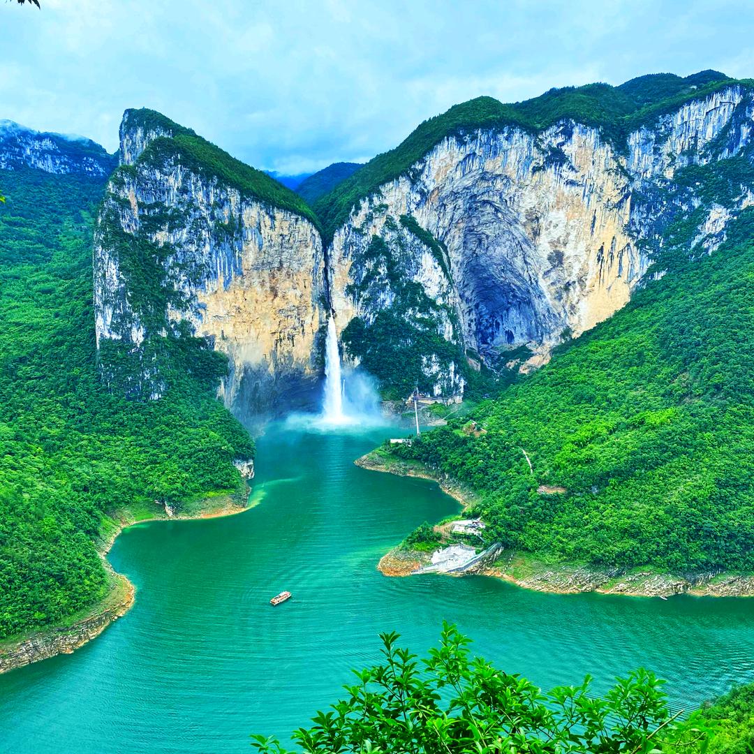 恩施搞旅游的奥德彪