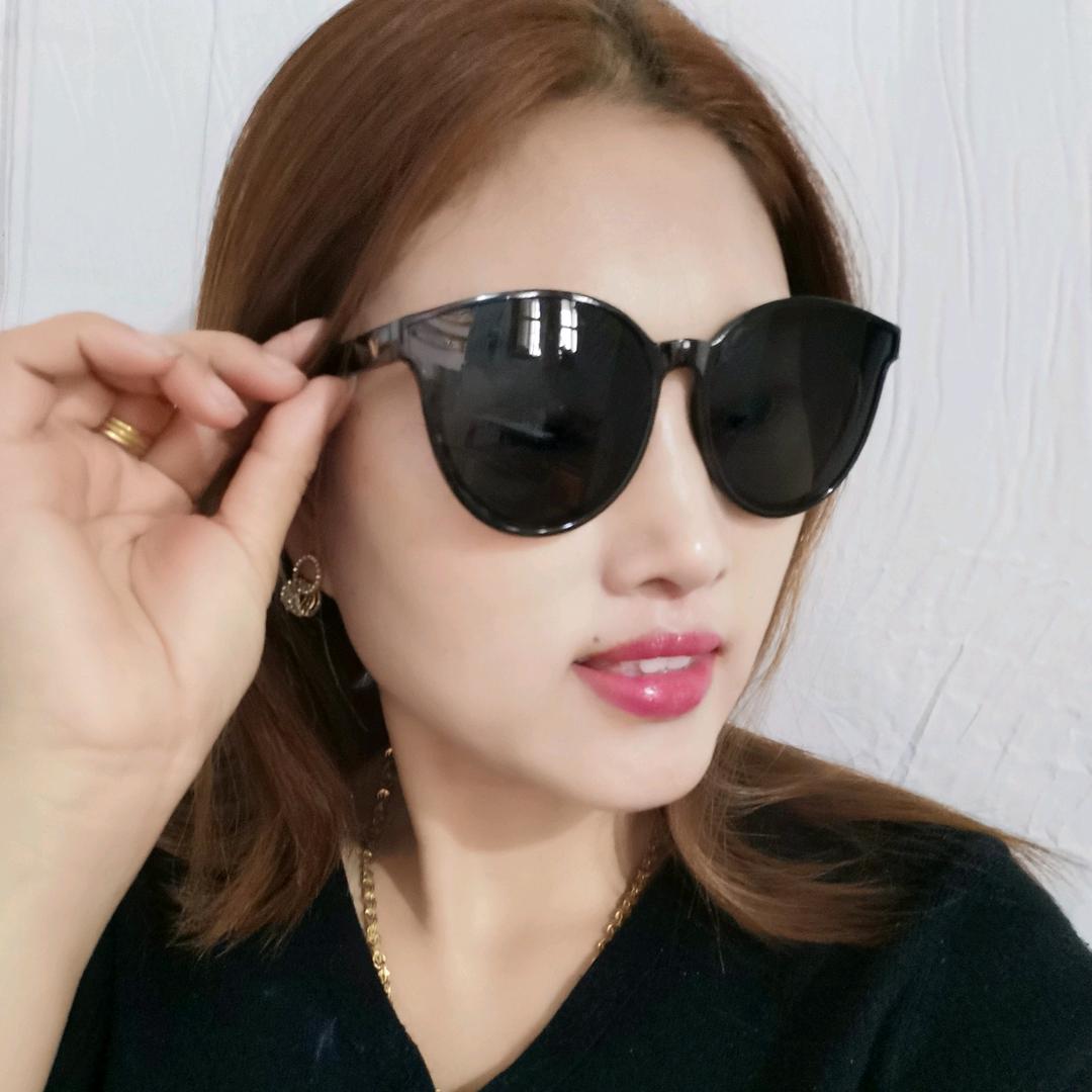 《除了坚强，别无选择》