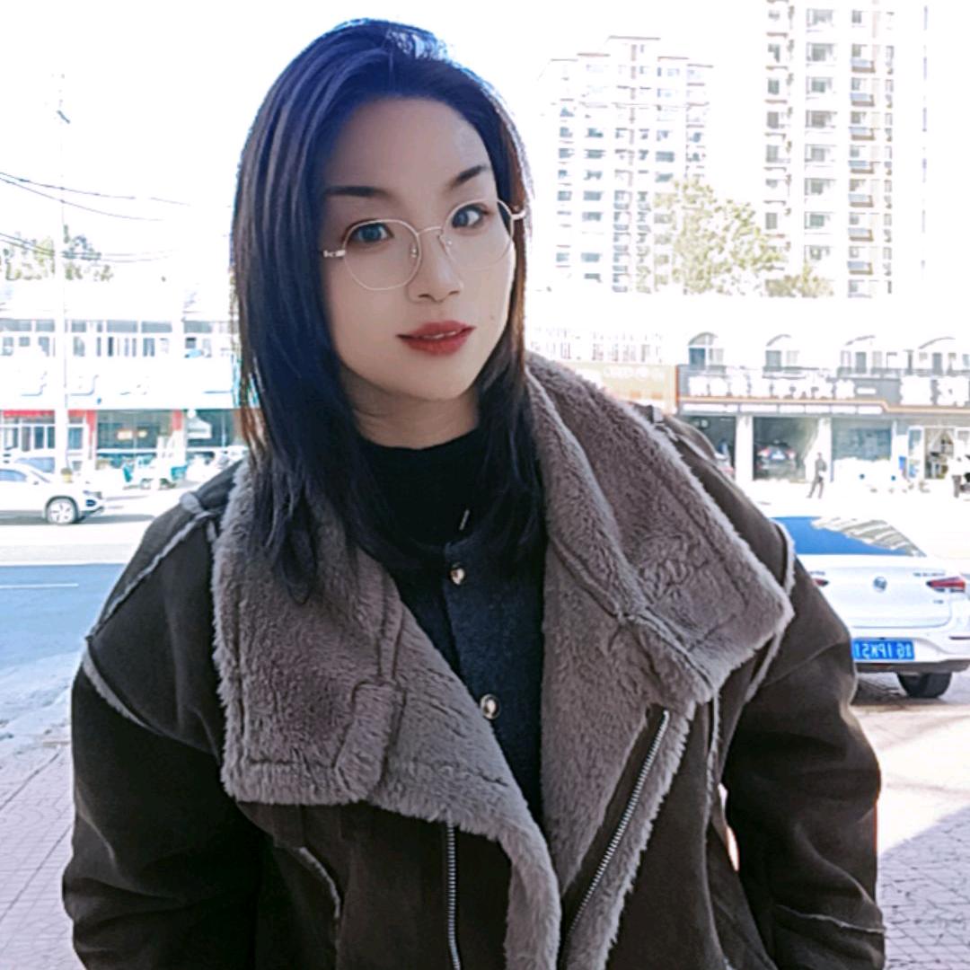 @黄丽💞