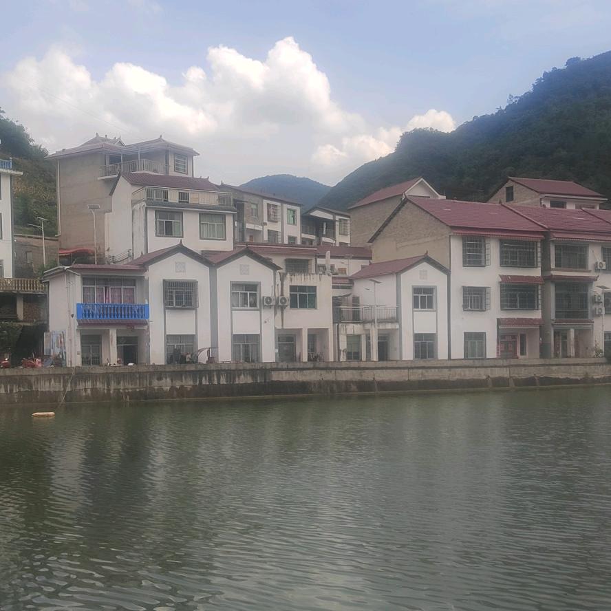 葛龙坡趣乐社