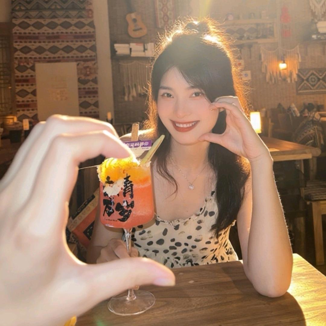 小胡同学👩🎓