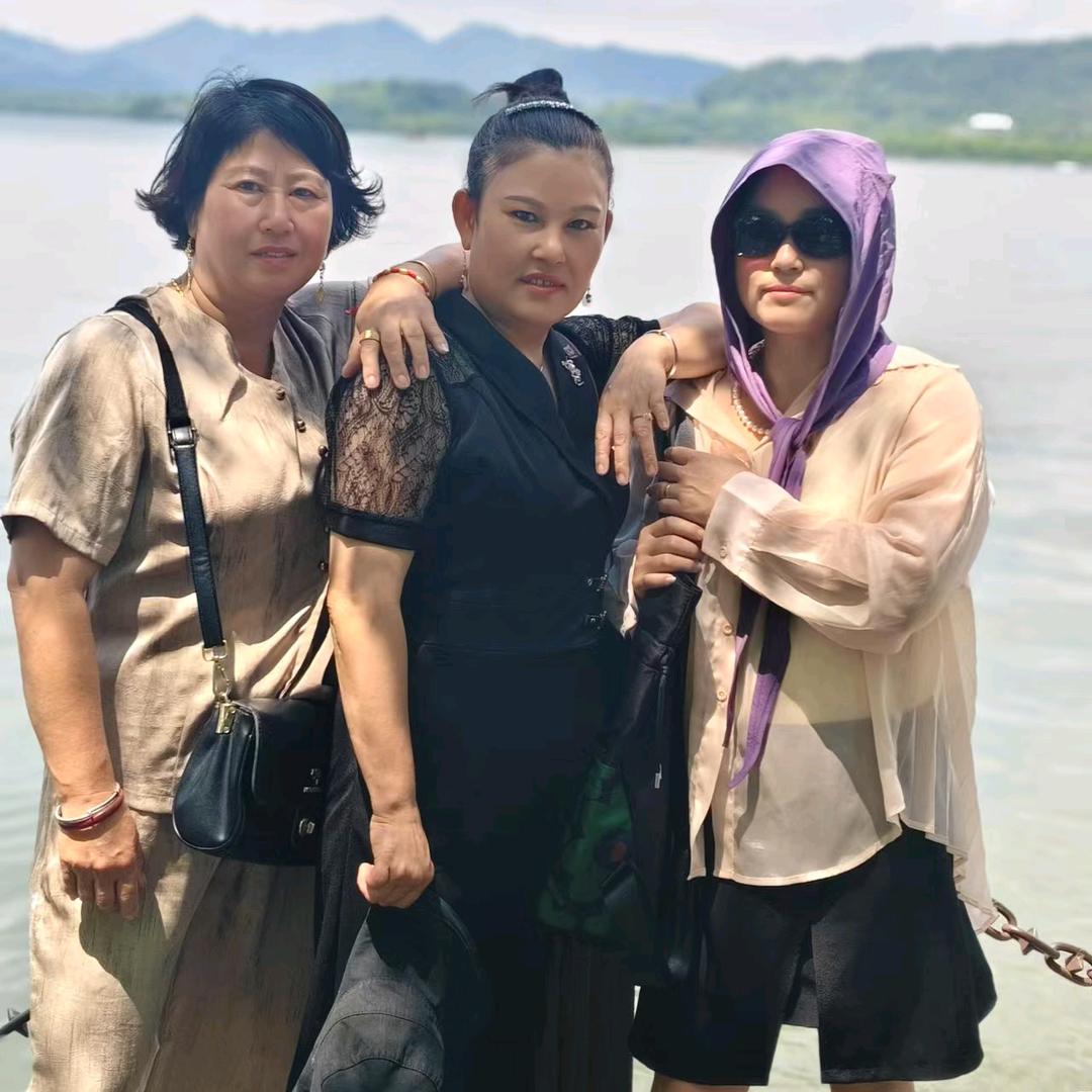 尚显群