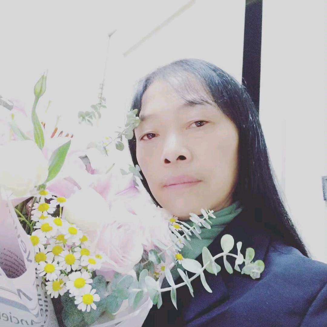 冰山雪莲💔小羅（关赞必回)🙏🌹?