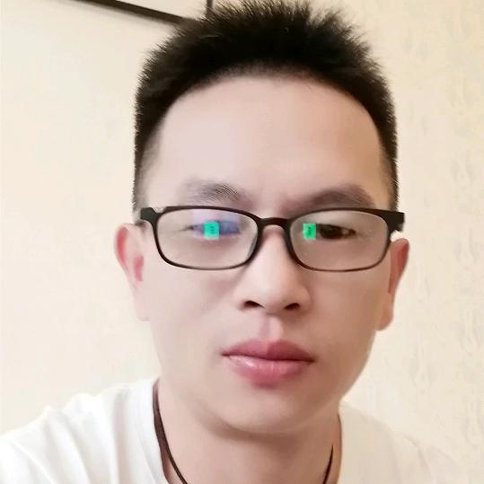 阿华。