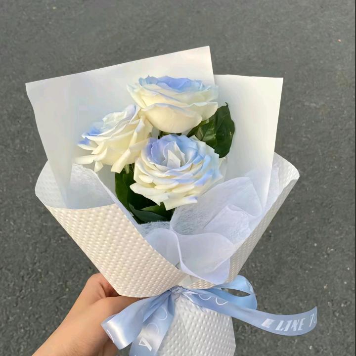 陌路人，他乡客