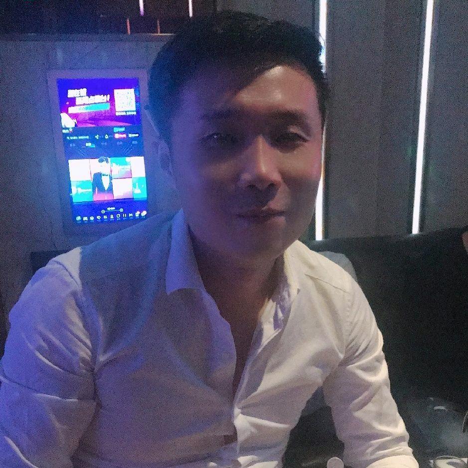 这个大叔不油腻