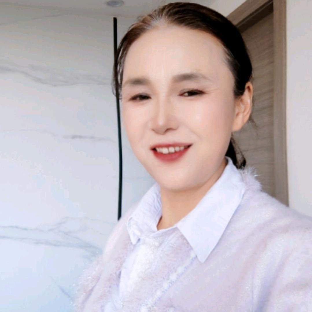 邓女士