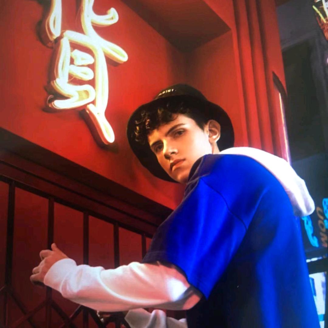 莫问