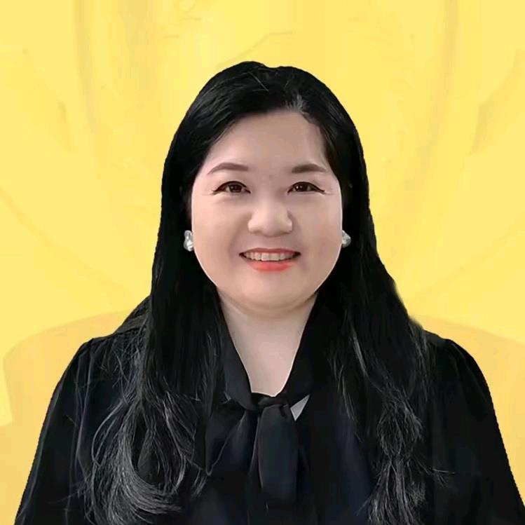 毛毛虫英语老师李洁