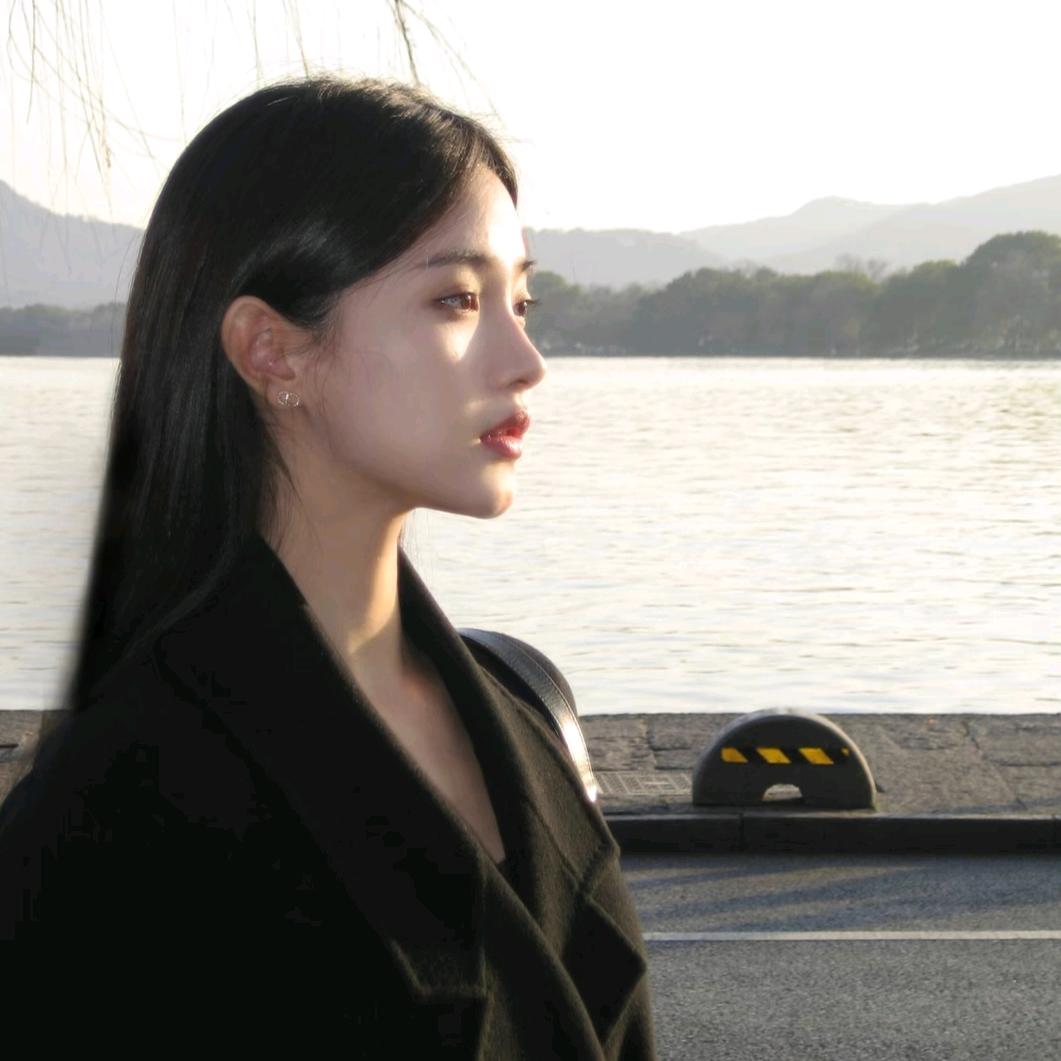 ꪮ