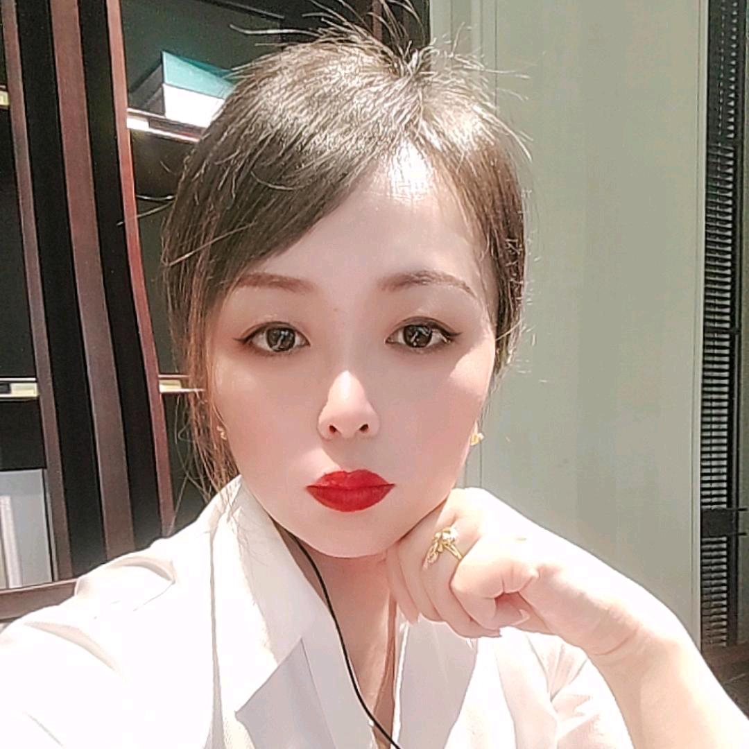 霸道菇凉乔姐姐