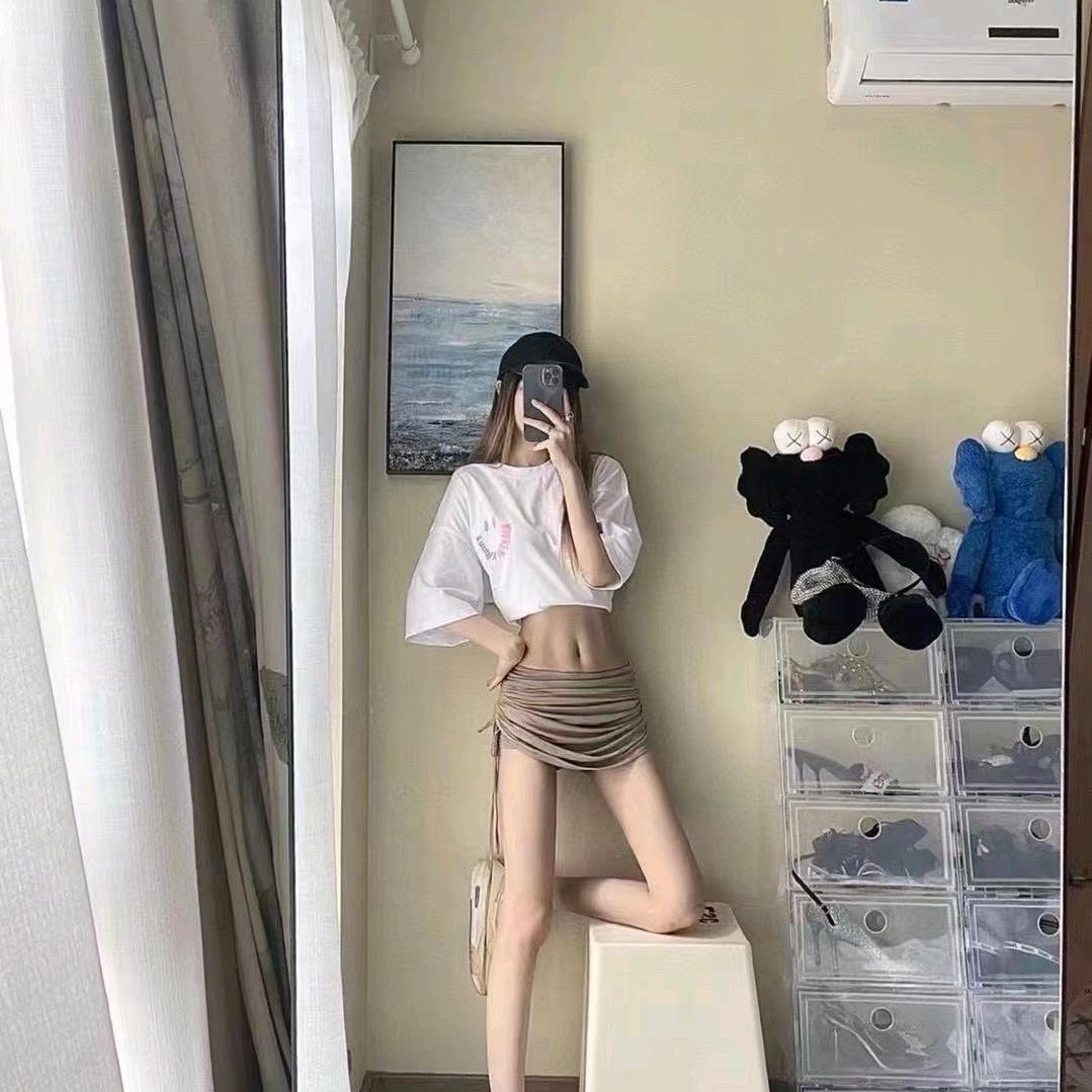 互召柚户外鞋服专卖店