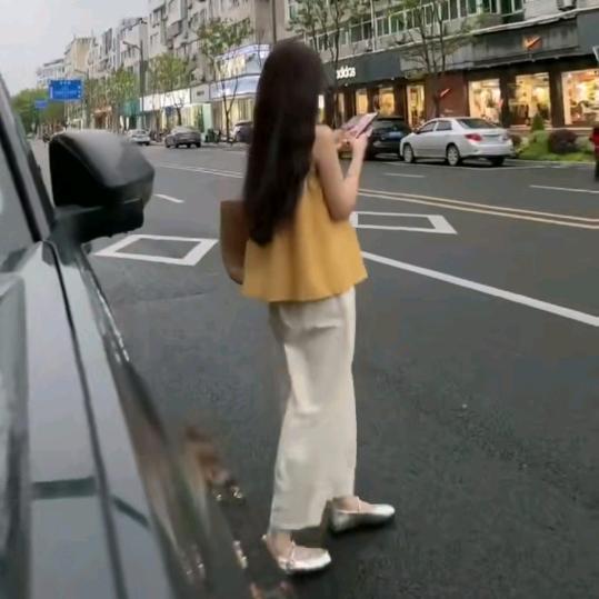 黄家菇凉💋