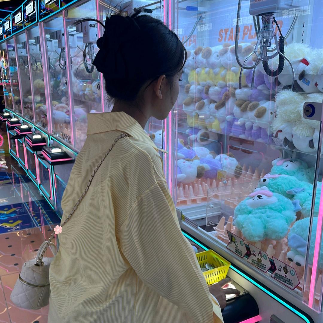 呆呆猫想吃鱼૮₍