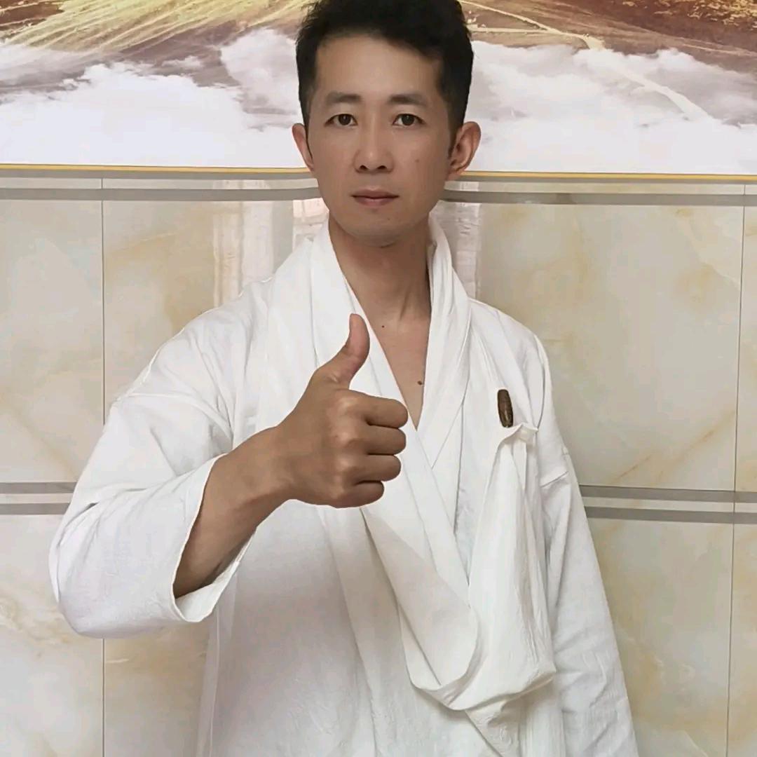 @皮肤病非遗传承人 拓拔移毒第七代传人