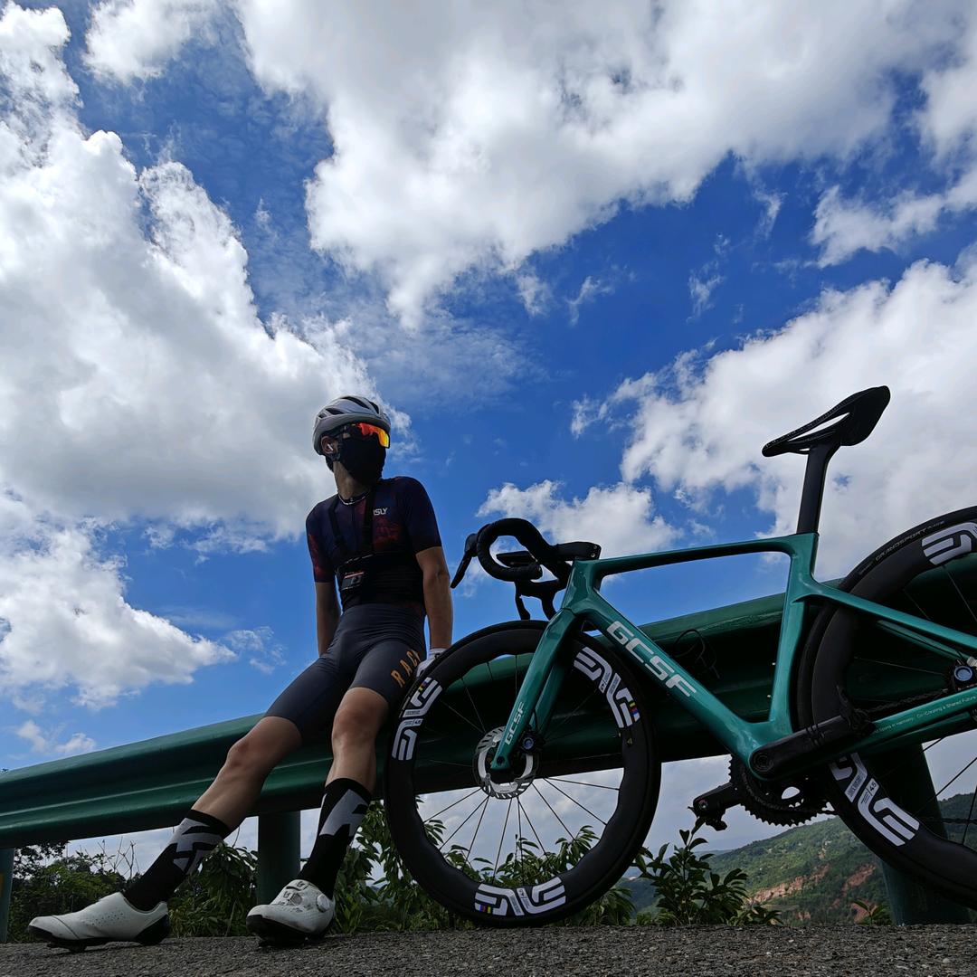 万一奥特曼打不赢小怪兽🚴