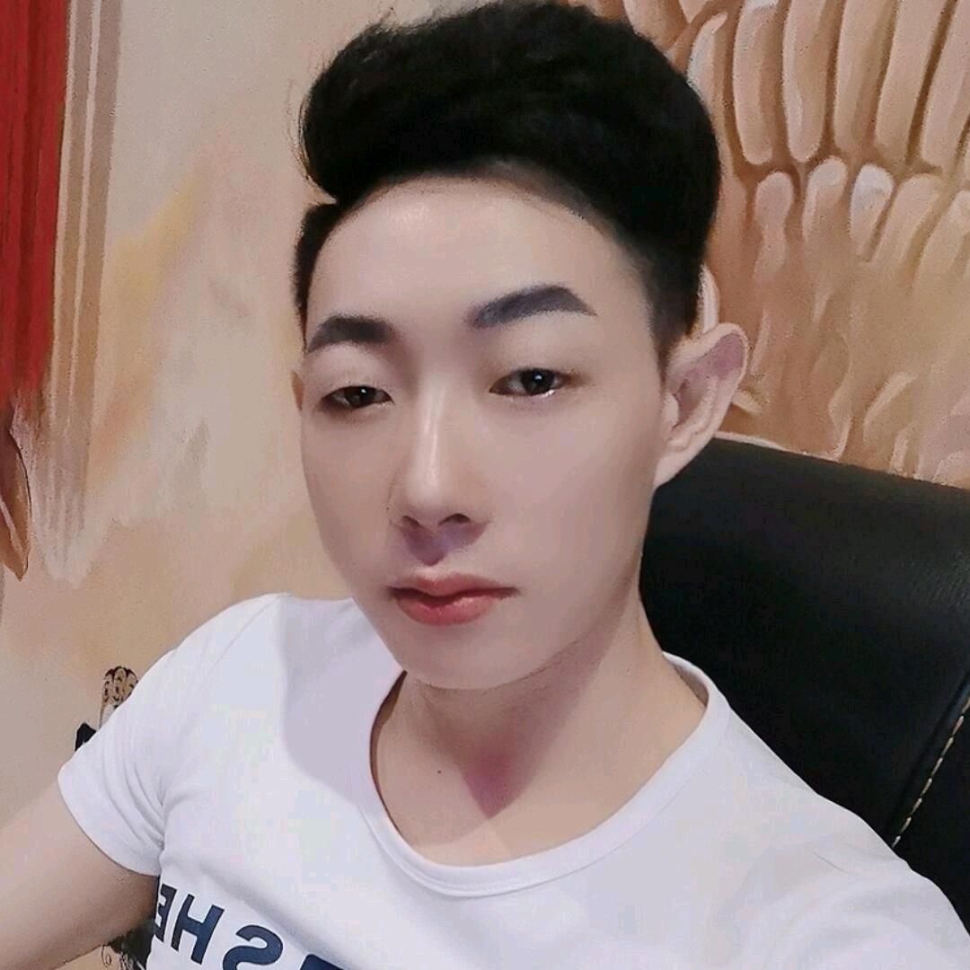 镜少（努力前行）