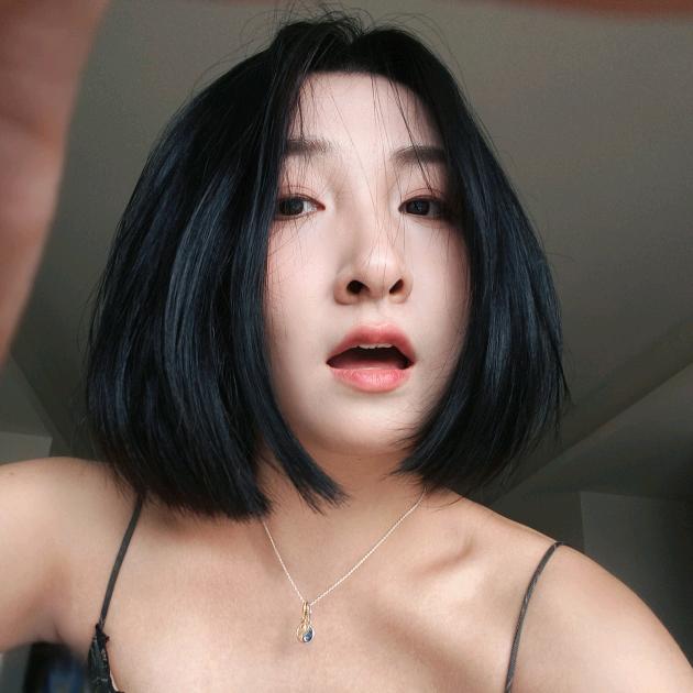 兔小丢（尝试做美妆博主版）