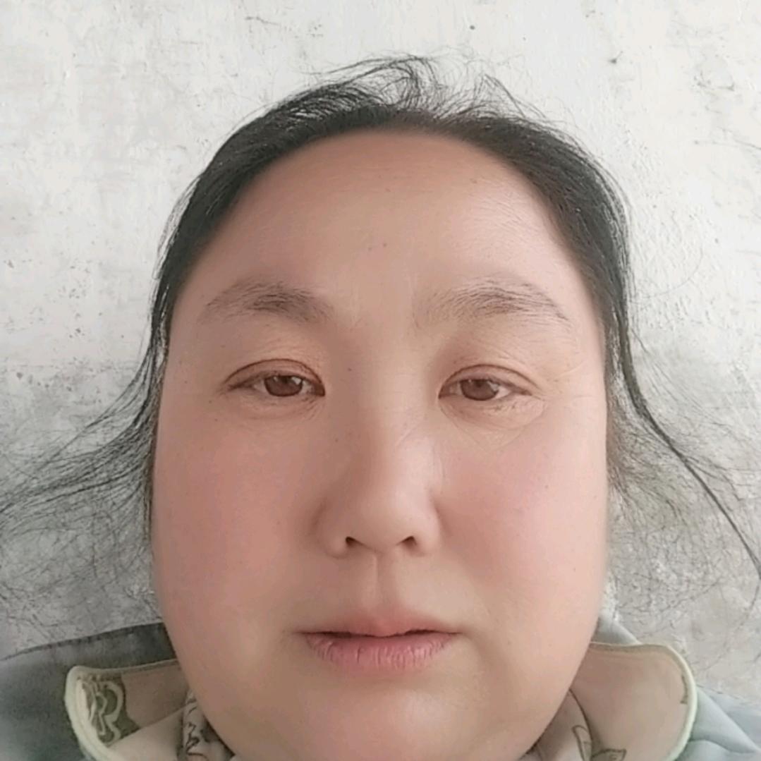 张名娥挣生活费来了