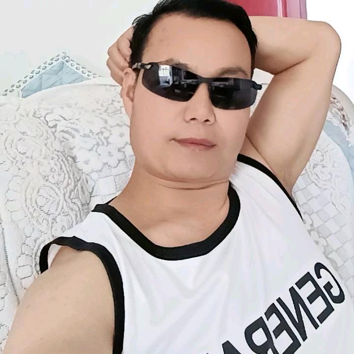 单身猛男