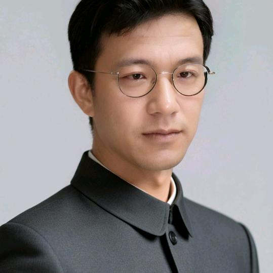 扬宏头像