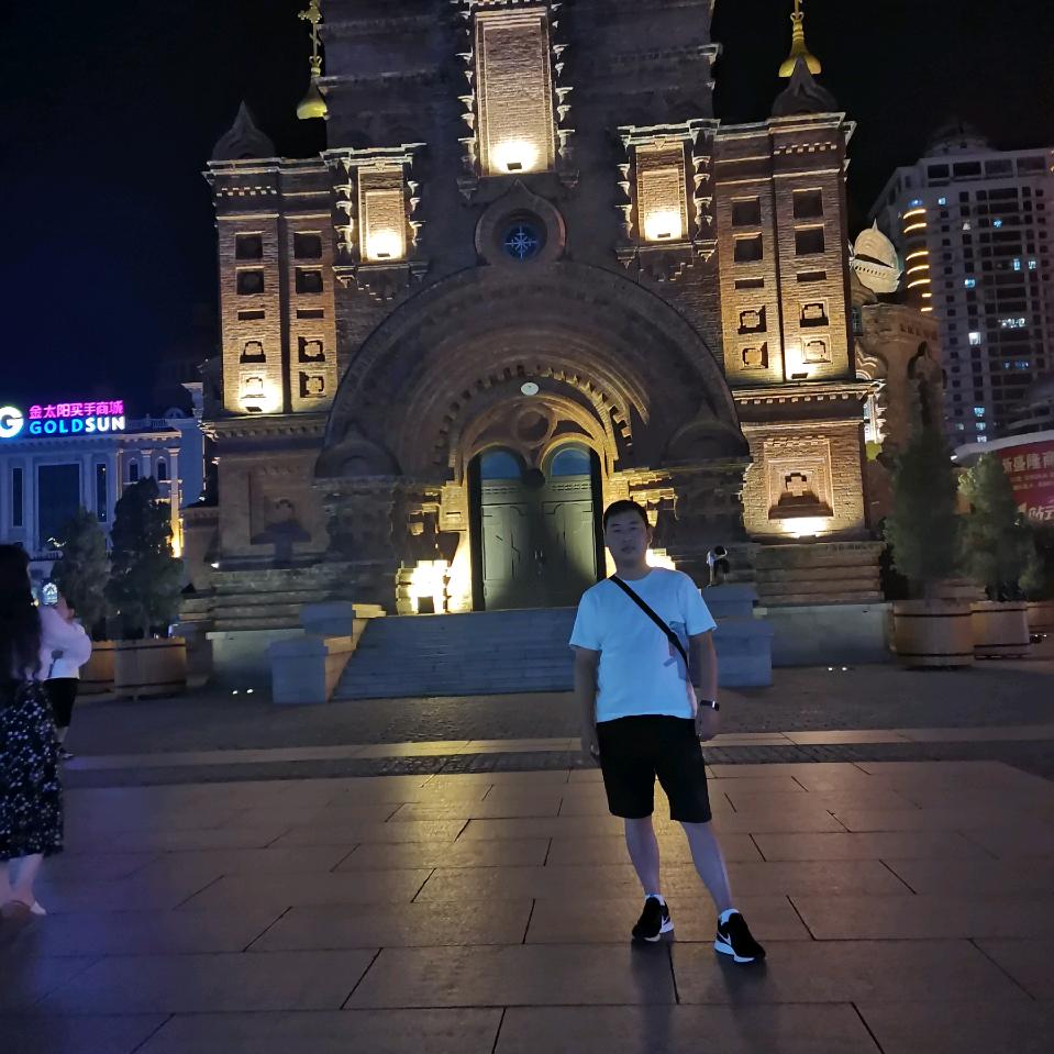 经纬旅游公司孙宇