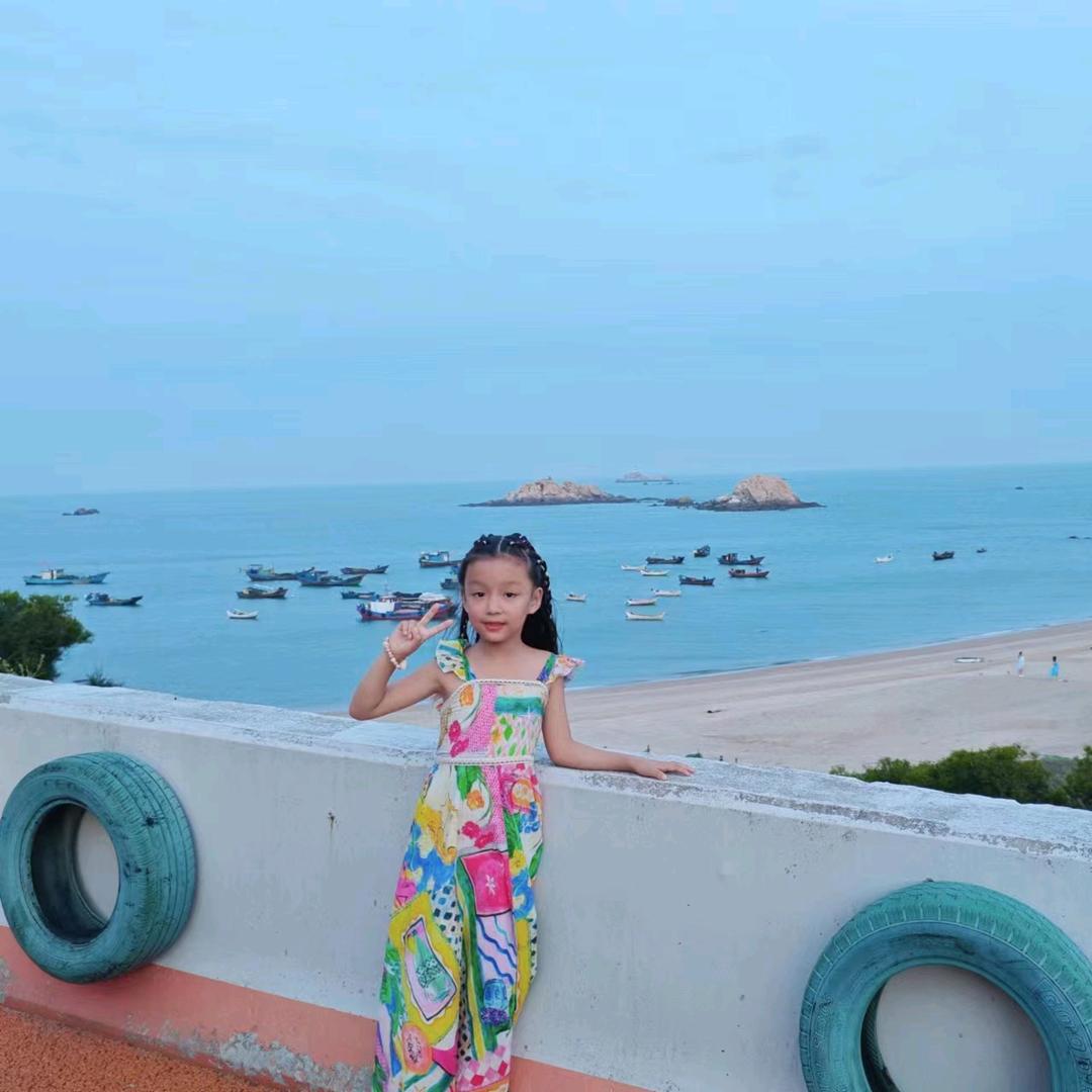 我是快乐姐姐。