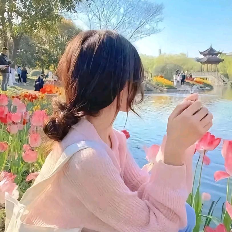 依依
