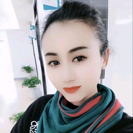 飘彤彤