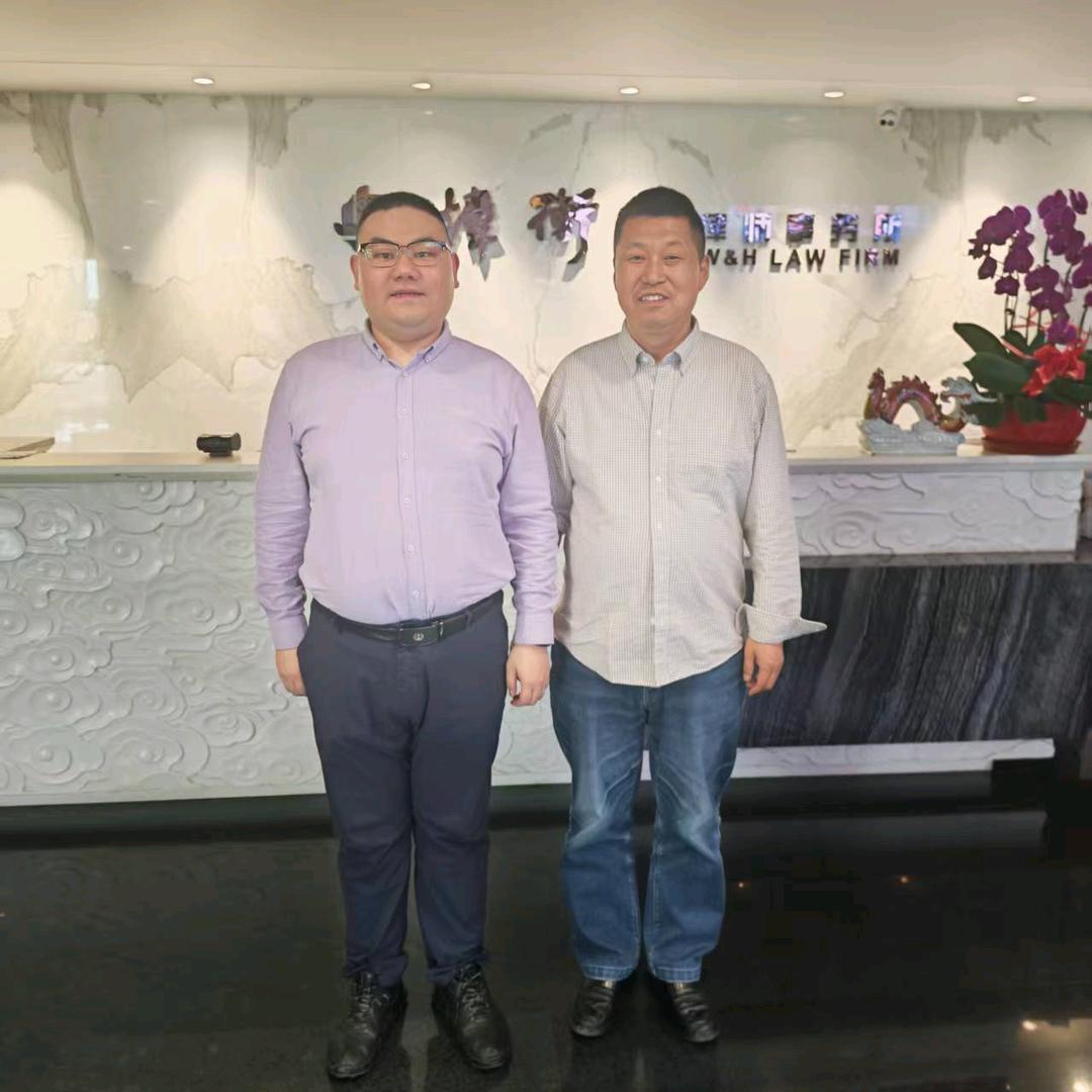 @  薛哈哈   欢乐家长群编剧