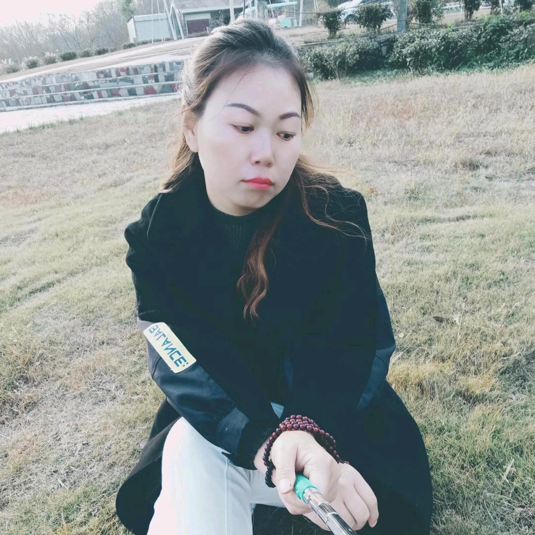 我是严四