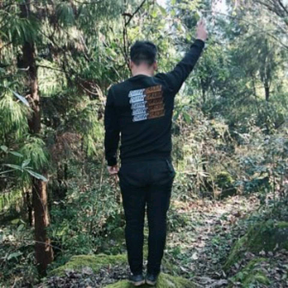 《活在当下》
