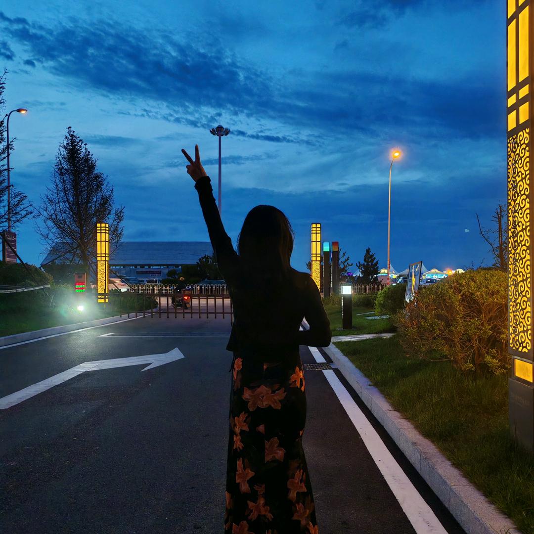 华～霞 组合