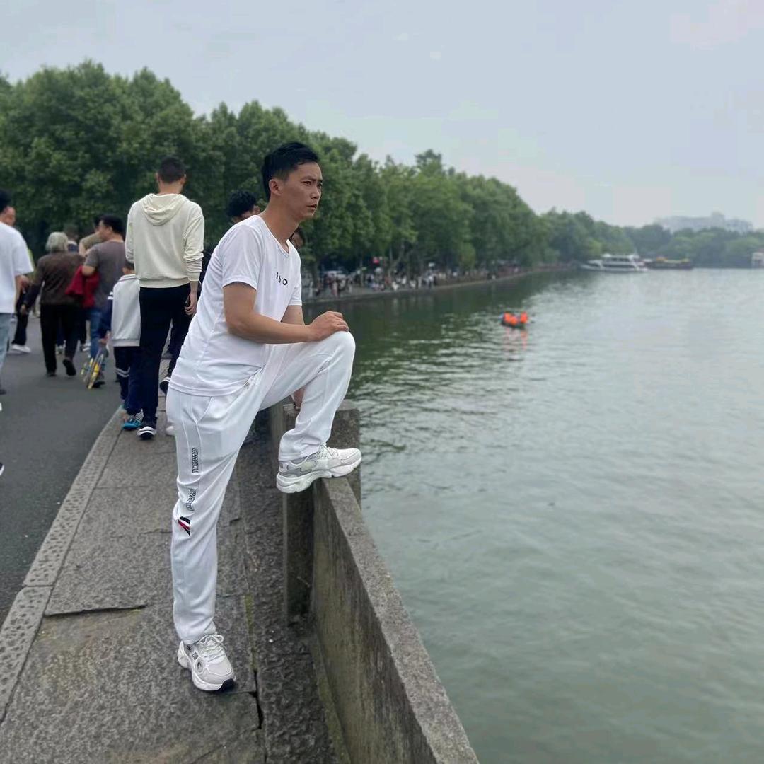 @单纯哥
