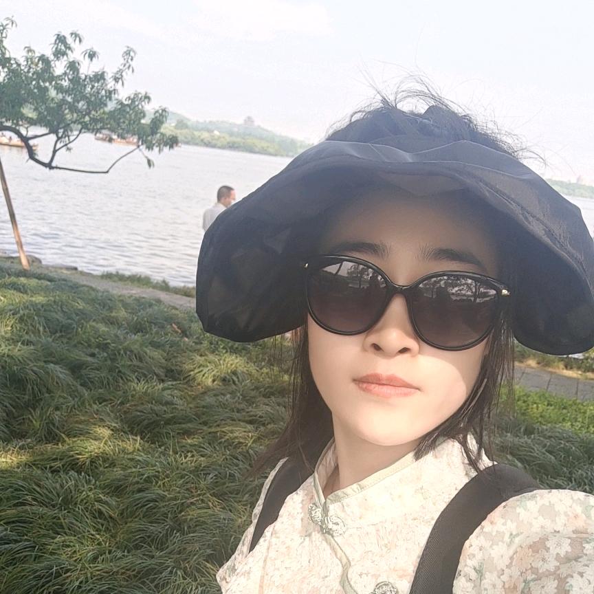 一心向阳的🌻