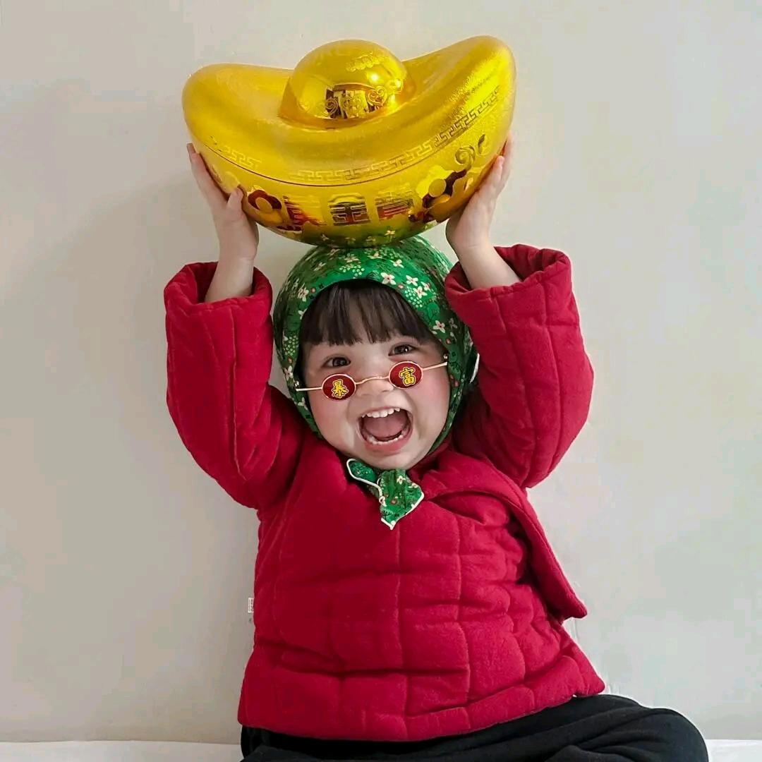 小新卖蜡笔