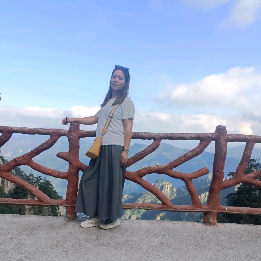 盈盈