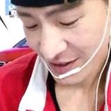 大鼻子男士养笙
