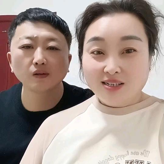 李杨威（快乐夫妻）