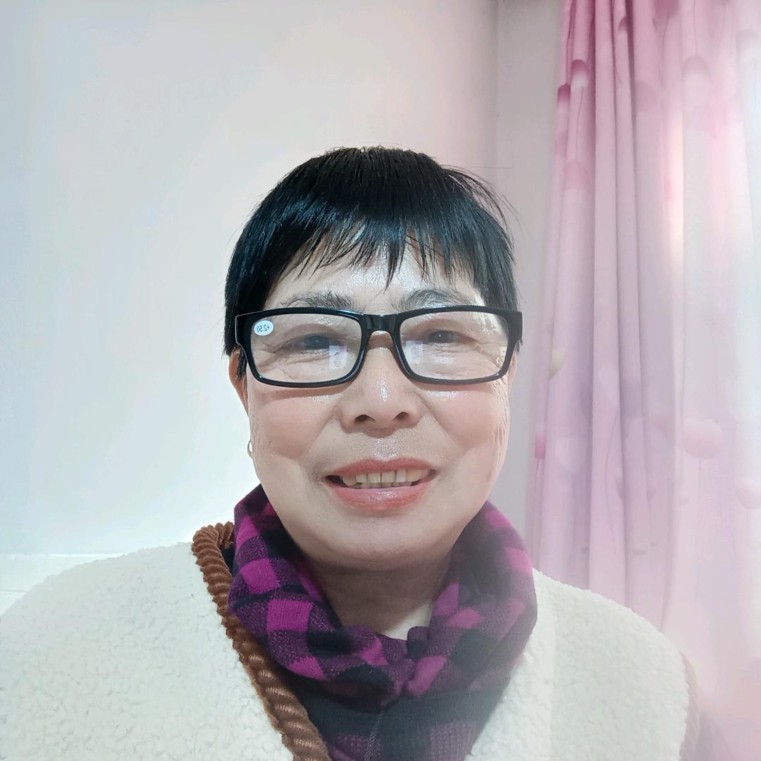 康姐晚上6点20分开播