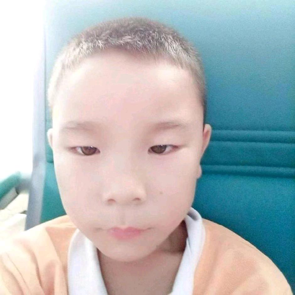 栋栋民间艺术团左国栋