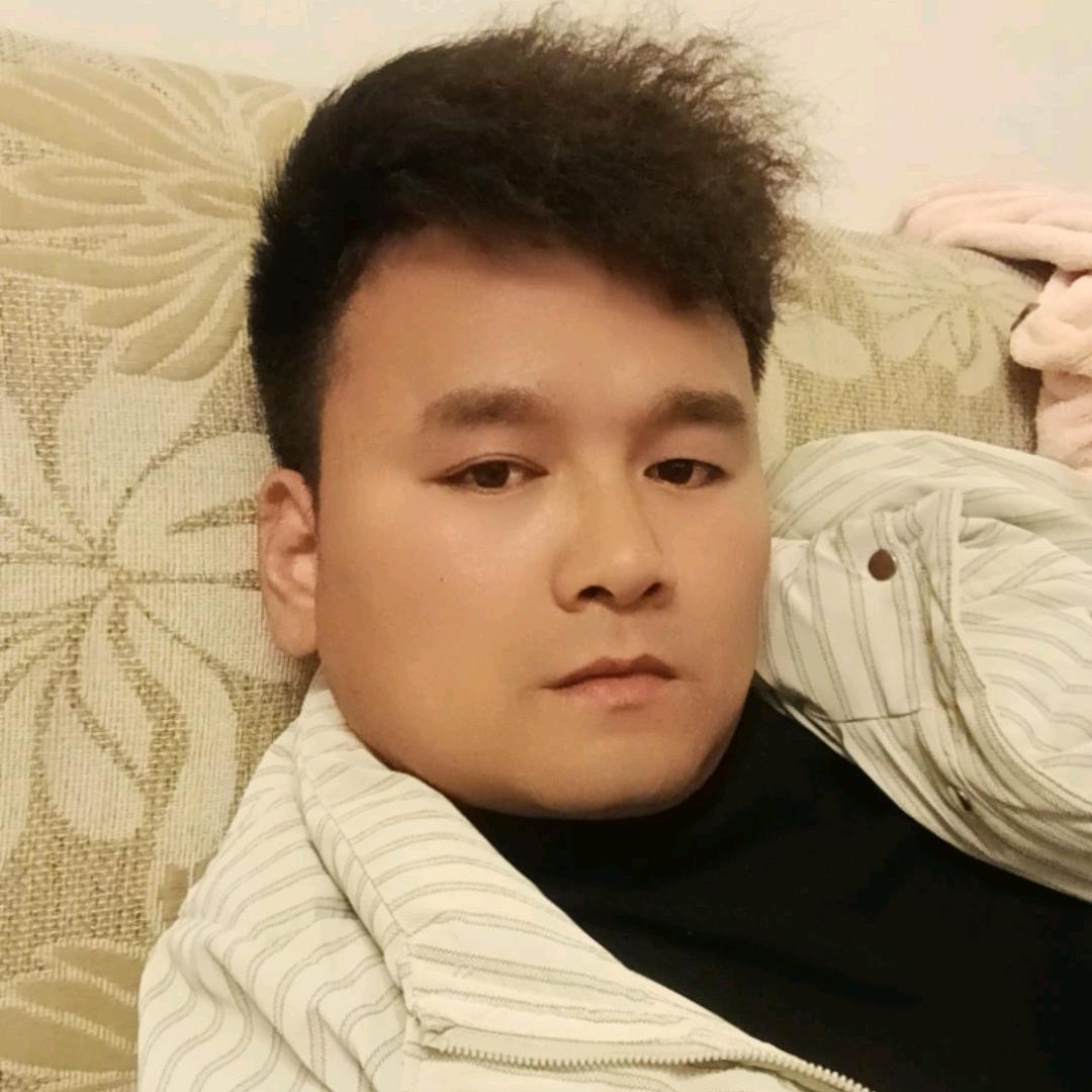 贠盼龙（ 龙腾汽贸）