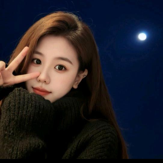 我就喜欢男的和男的手牵着手深情的望着对方