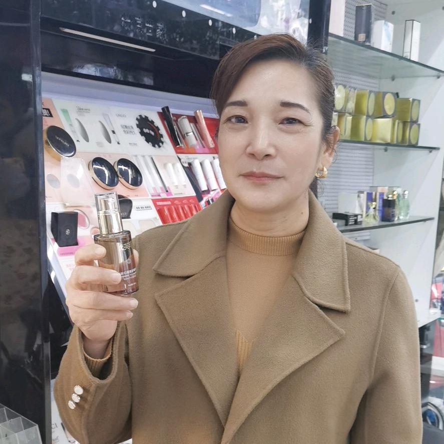 玉玉爱唱歌