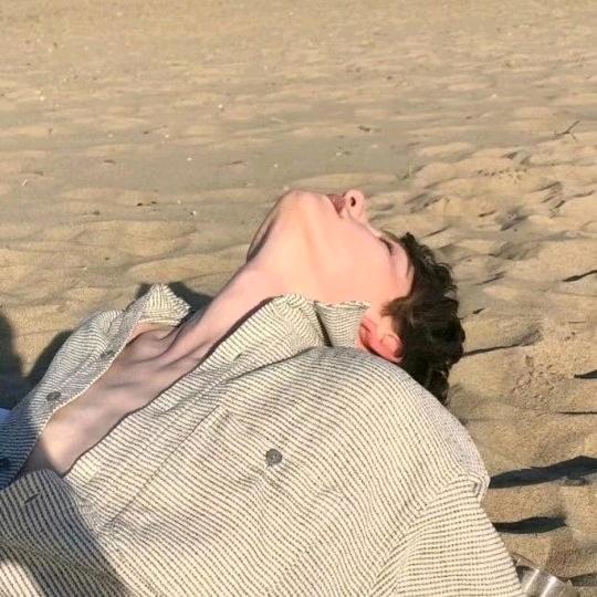 暗区突围迪克（登号打狙扶贫）
