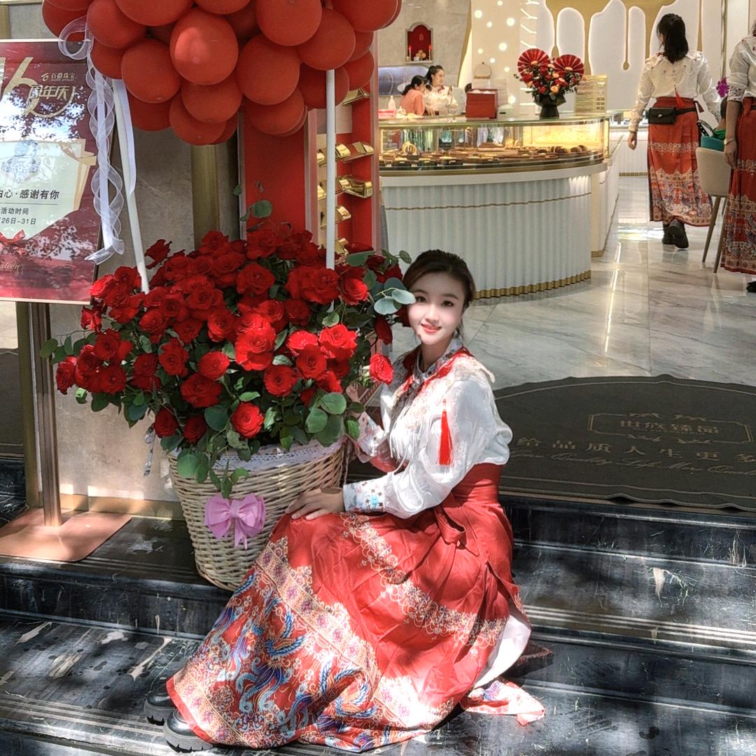 ^V^阳光总在风雨后