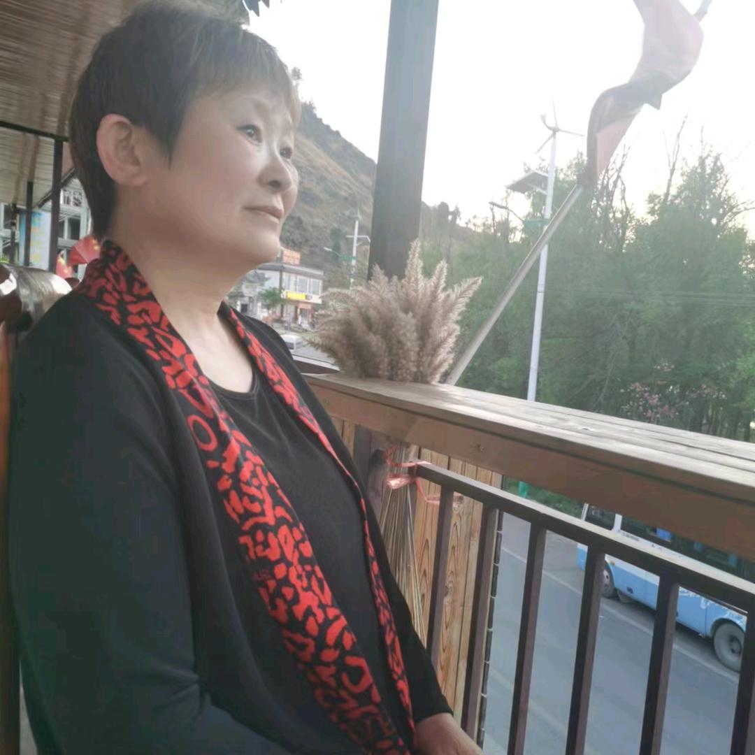 萌萌姥姥。